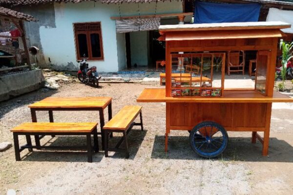 Kendala Cuaca & Musiman untuk Warmindo Keliling: Solusi Adaptasi